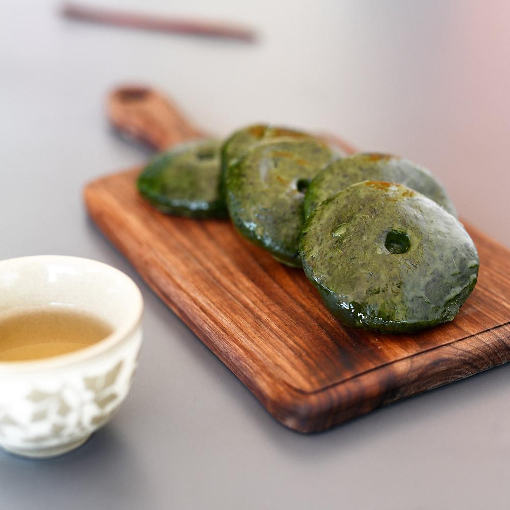 Gangwha wormwood ricecake(gaedduk)